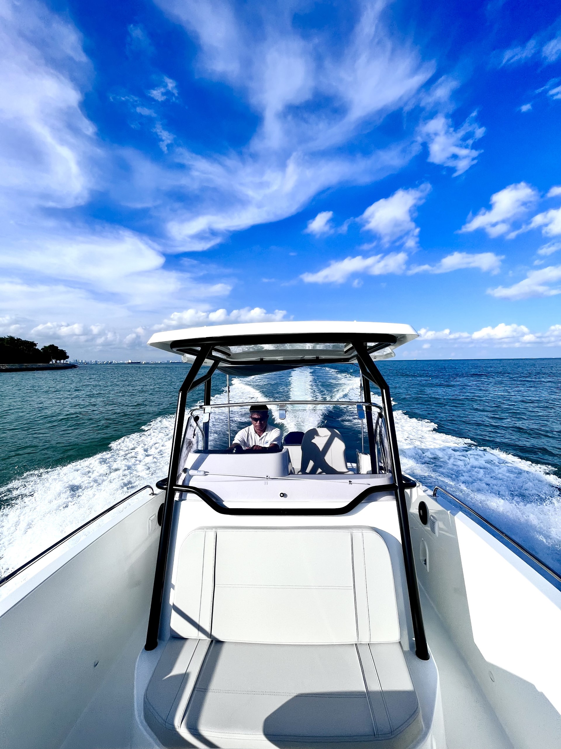 Exclusive Resort World Sentosa Southern Island Speedboat Tour Reservation